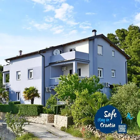 Apartment Novotny- Zuti Banjol